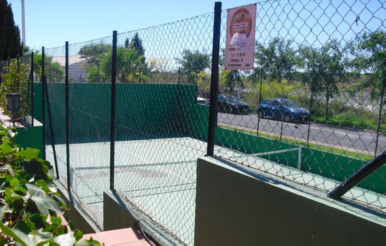 Olhando Um Campo De Golf إسلانتييّا المظهر الخارجي الصورة